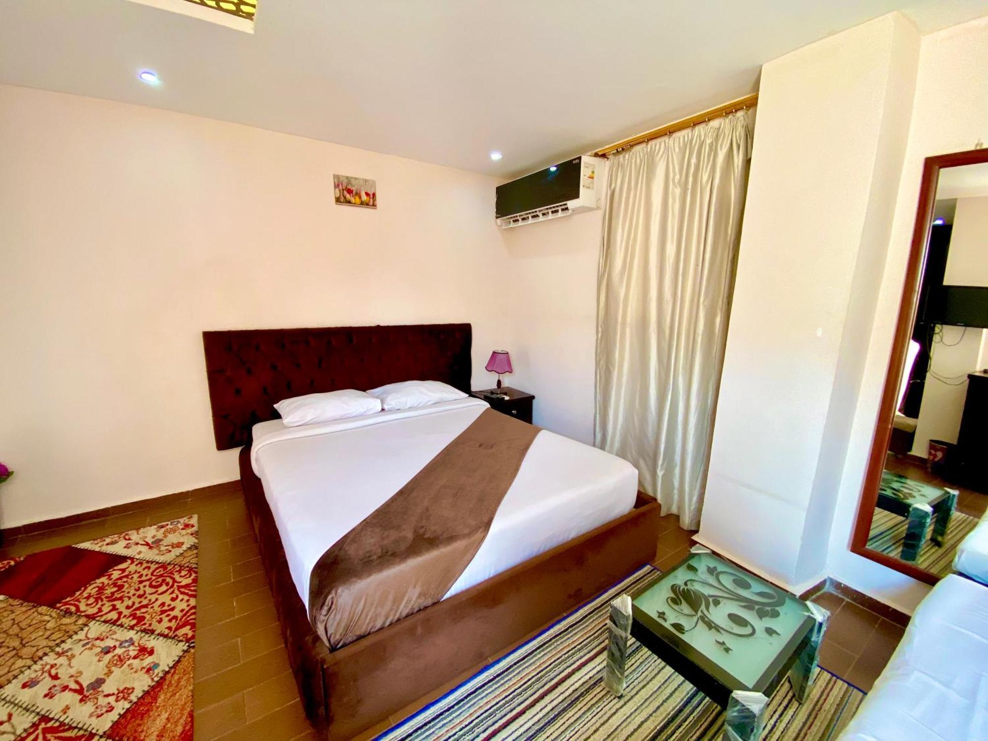 Golden Pyramids Inn Kafret el-Gabal Extérieur photo