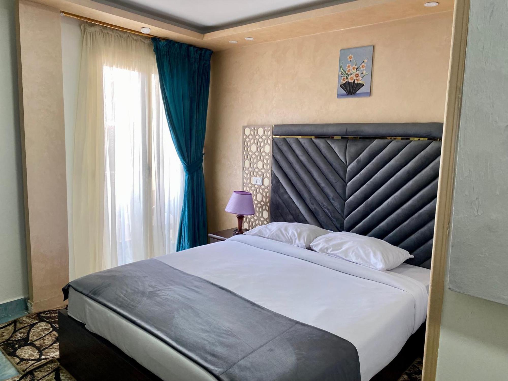 Golden Pyramids Inn Kafret el-Gabal Extérieur photo