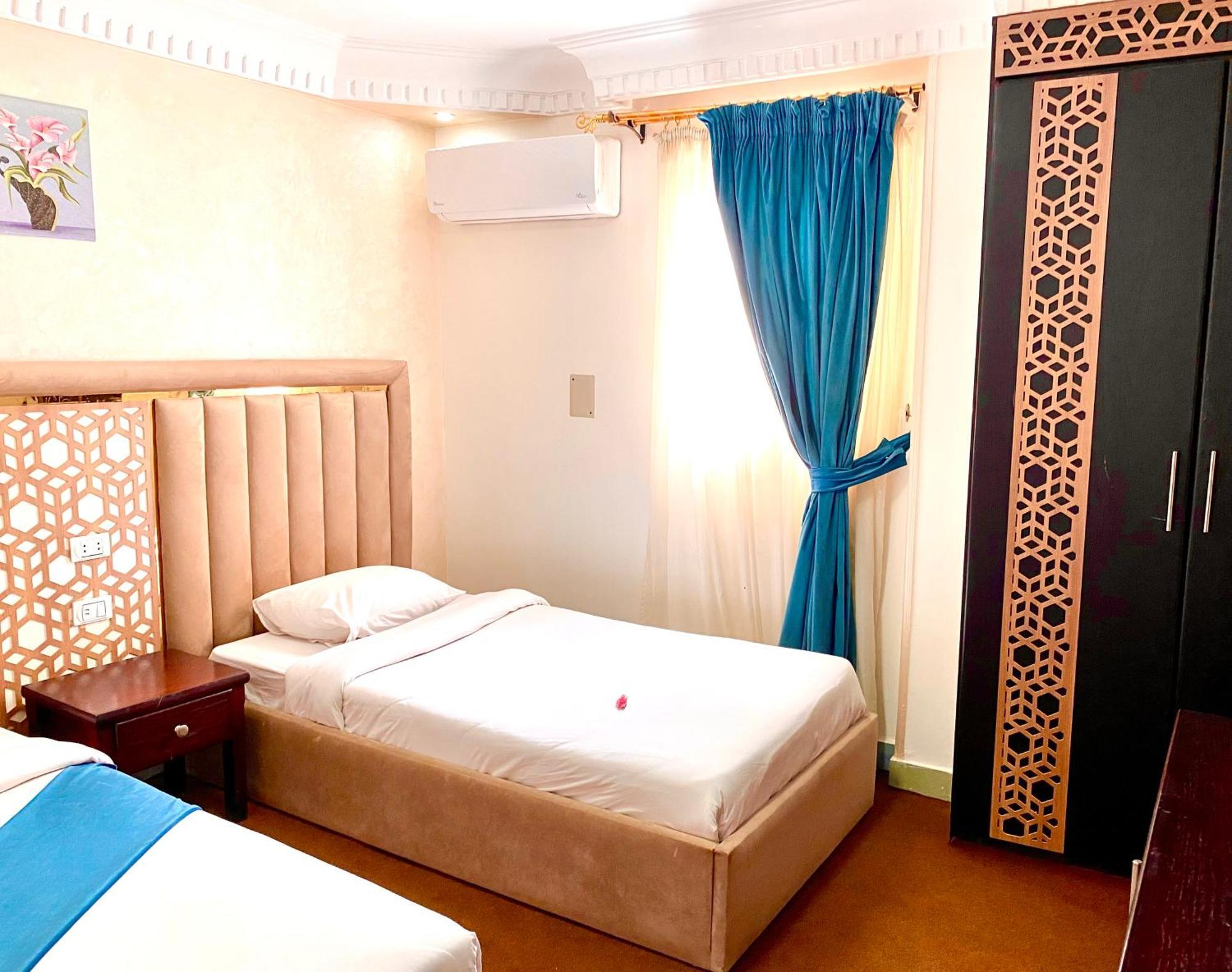 Golden Pyramids Inn Kafret el-Gabal Extérieur photo
