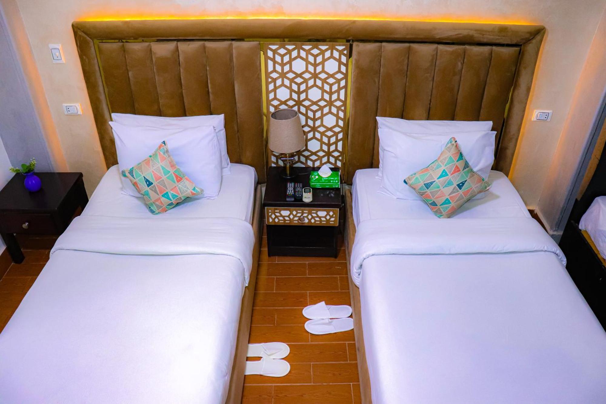 Golden Pyramids Inn Kafret el-Gabal Extérieur photo