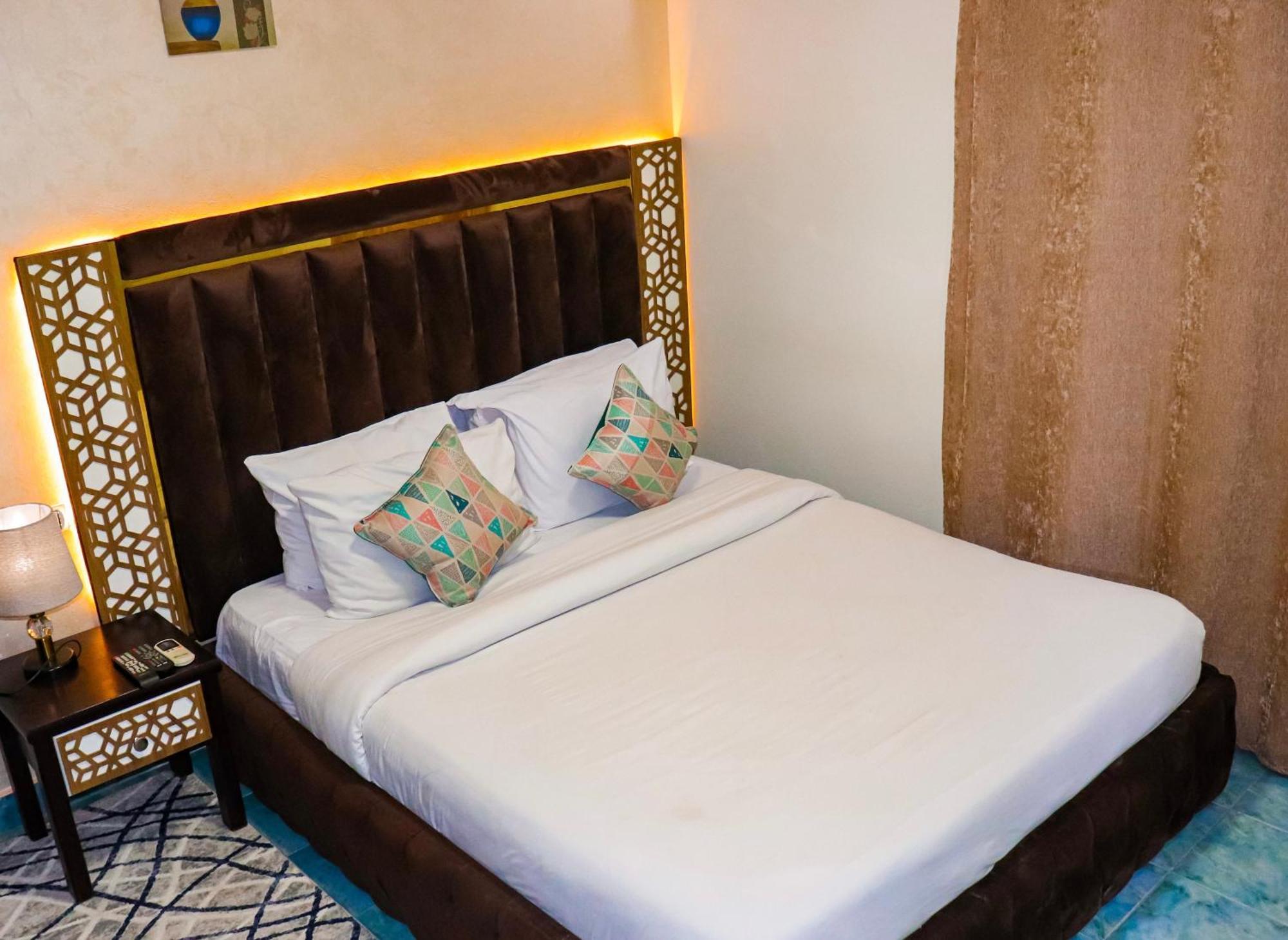 Golden Pyramids Inn Kafret el-Gabal Extérieur photo