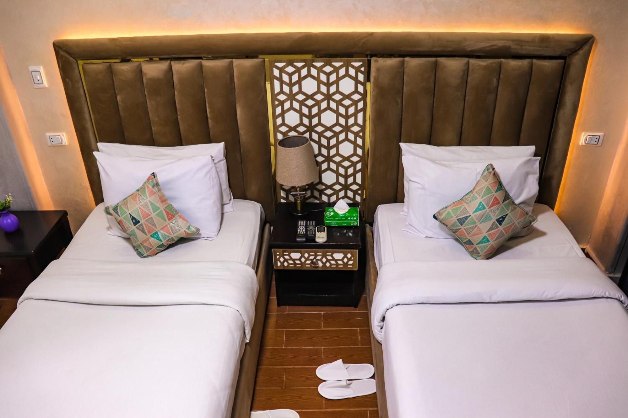 Golden Pyramids Inn Kafret el-Gabal Extérieur photo